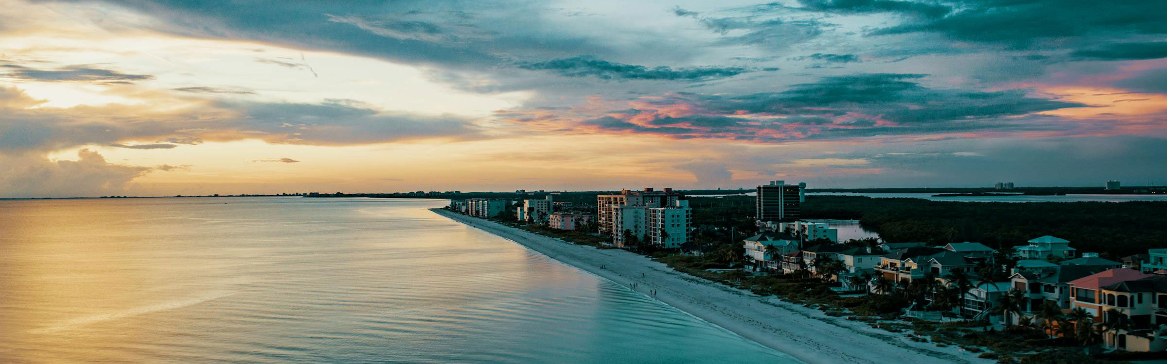 beach property management image HOA southern california